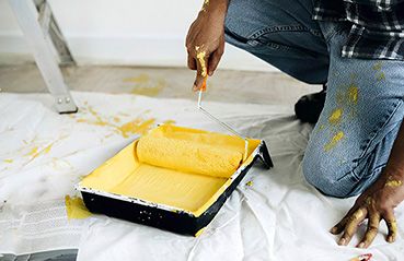 DIY Guide: How To Use A Paint Roller and How To Buy