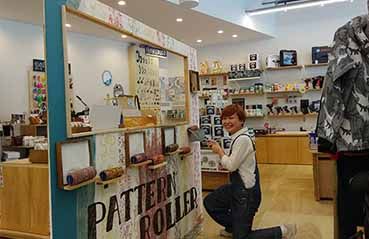 DIY Textured Decorative | The Instructions of Patterned Paint Rollers